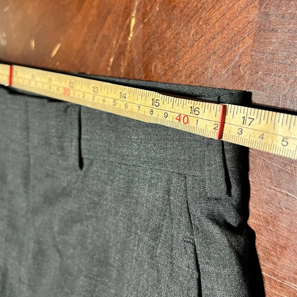 Jos A Bank Mens Charcoal Gray 100% Wool 2 Piece Suit 40L Jacket 34R Pants